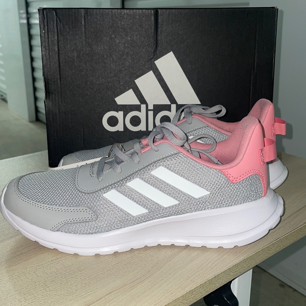 Youth size 6.5 Adidas